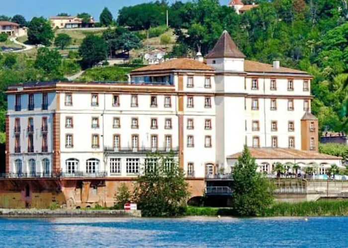 La Des Muriers Tres Spacieuse De 1 A 8 Voyageurs Avec Lit Bb Dans Un Environnement Calme Dans Les Coteaux