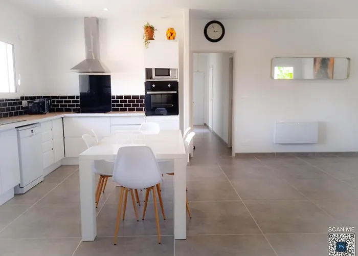 La Des Muriers Tres Spacieuse De 1 A 8 Voyageurs Avec Lit Bb Dans Un Environnement Calme Dans Les Coteaux *