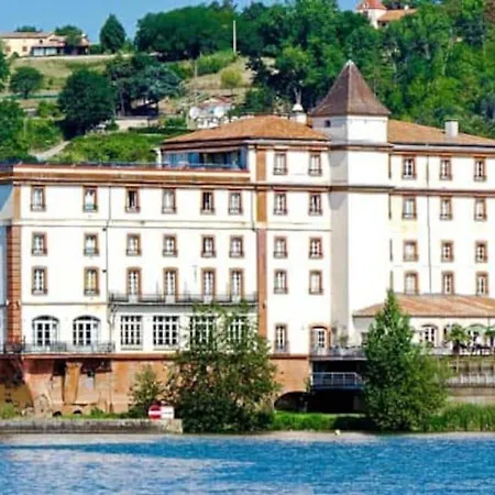 La Des Muriers Tres Spacieuse De 1 A 8 Voyageurs Avec Lit Bb Dans Un Environnement Calme Dans Les Coteaux