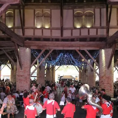 ヴィラ La Des Muriers Tres Spacieuse De 1 A 8 Voyageurs Avec Lit Bb Dans Un Environnement Calme Dans Les Coteaux