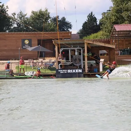 La Des Muriers Tres Spacieuse De 1 A 8 Voyageurs Avec Lit Bb Dans Un Environnement Calme Dans Les Coteaux *