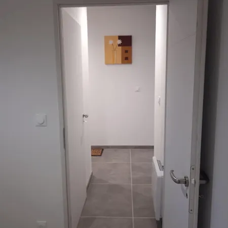 La Des Muriers Tres Spacieuse De 1 A 8 Voyageurs Avec Lit Bb Dans Un Environnement Calme Dans Les Coteaux *