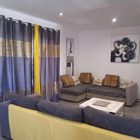 ヴィラ La Des Muriers Tres Spacieuse De 1 A 8 Voyageurs Avec Lit Bb Dans Un Environnement Calme Dans Les Coteaux *