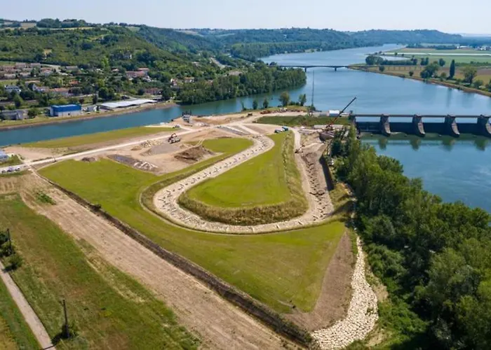 La Des Muriers Tres Spacieuse De 1 A 8 Voyageurs Avec Lit Bb Dans Un Environnement Calme Dans Les Coteaux Willa *