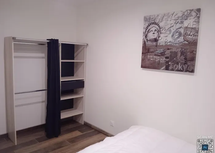 La Des Muriers Tres Spacieuse De 1 A 8 Voyageurs Avec Lit Bb Dans Un Environnement Calme Dans Les Coteaux Willa Malause